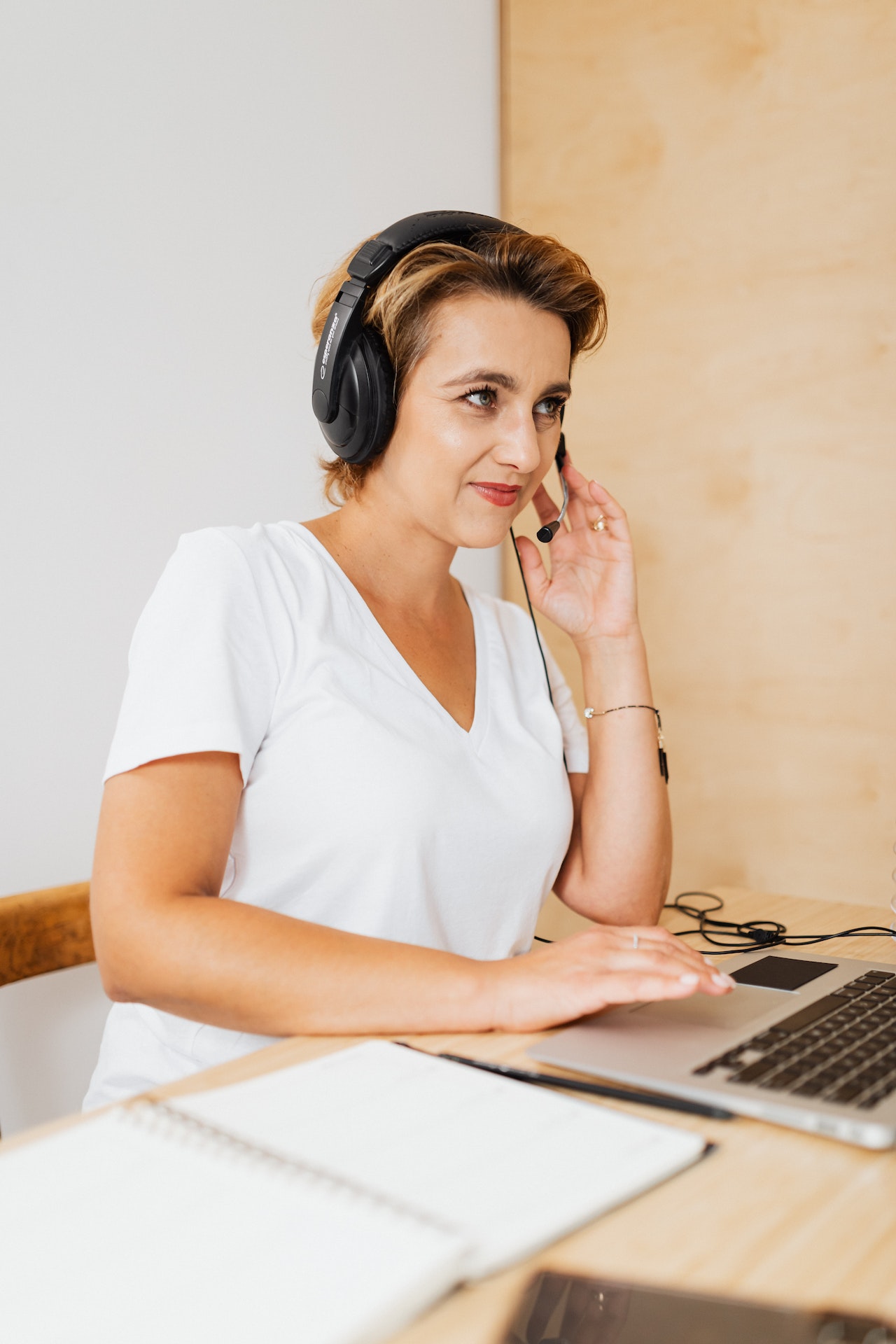 Call center versus contact center
