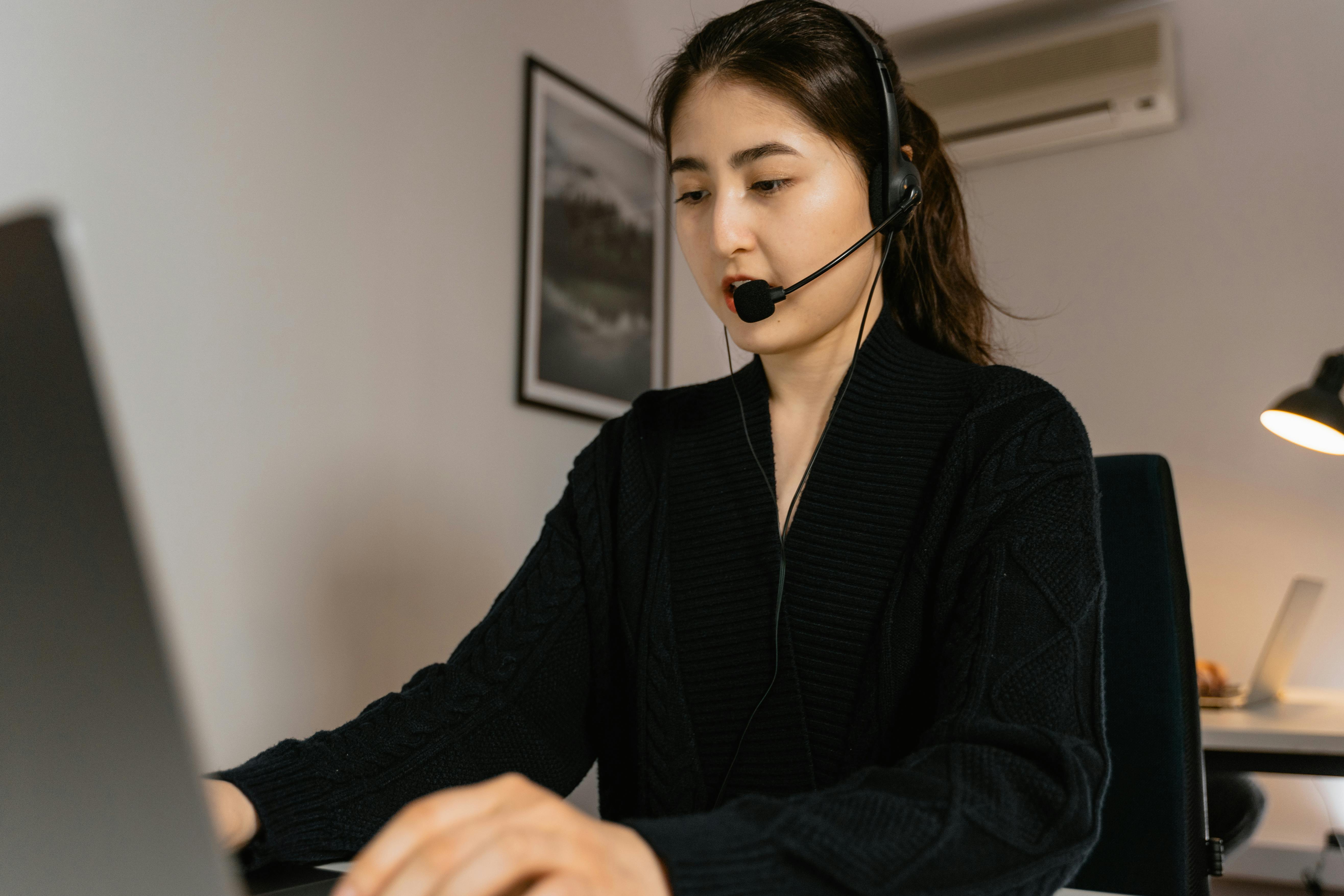 Hybrid Call Center - The Future of Call Center Industry